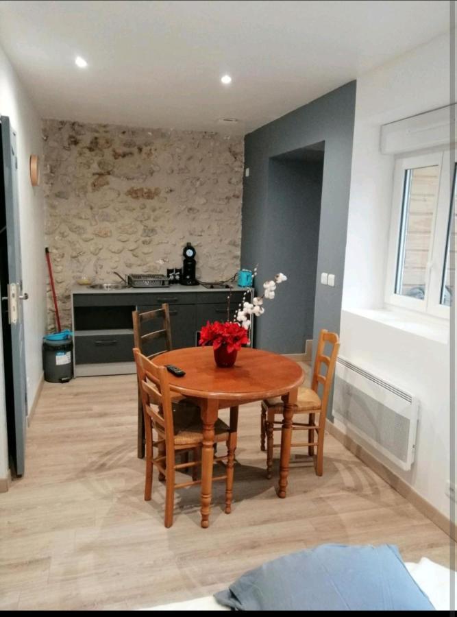 Le Studio Apartment แซงต์-ฌอง-ออง-รัวยองส์ ภายนอก รูปภาพ